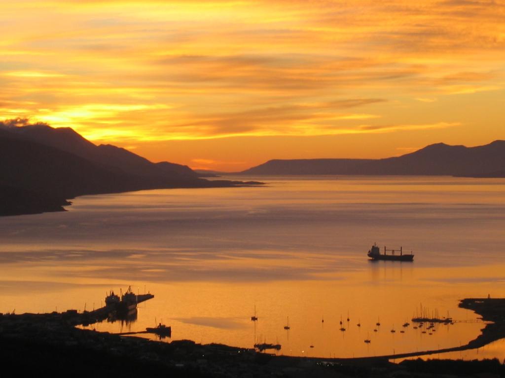 Mil810 Ushuaia Hotel Kültér fotó
