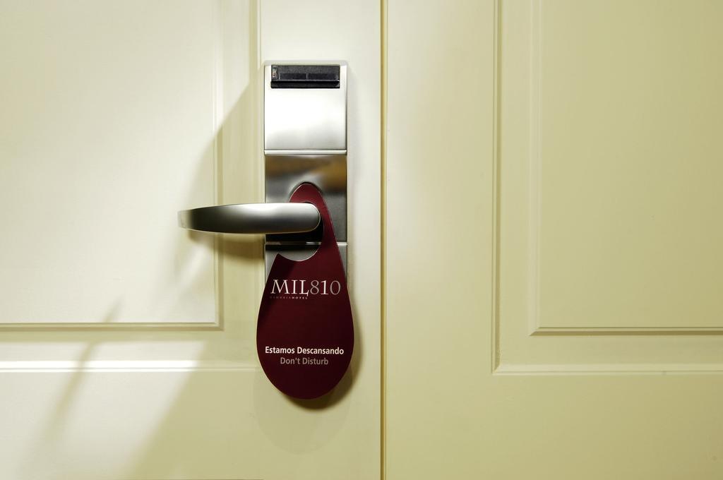 Mil810 Ushuaia Hotel Kültér fotó